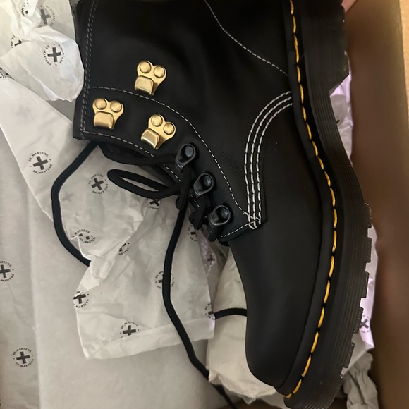 Dr Martens 101 Virginia boots, UK 5, NWT - Picture 11 of 14